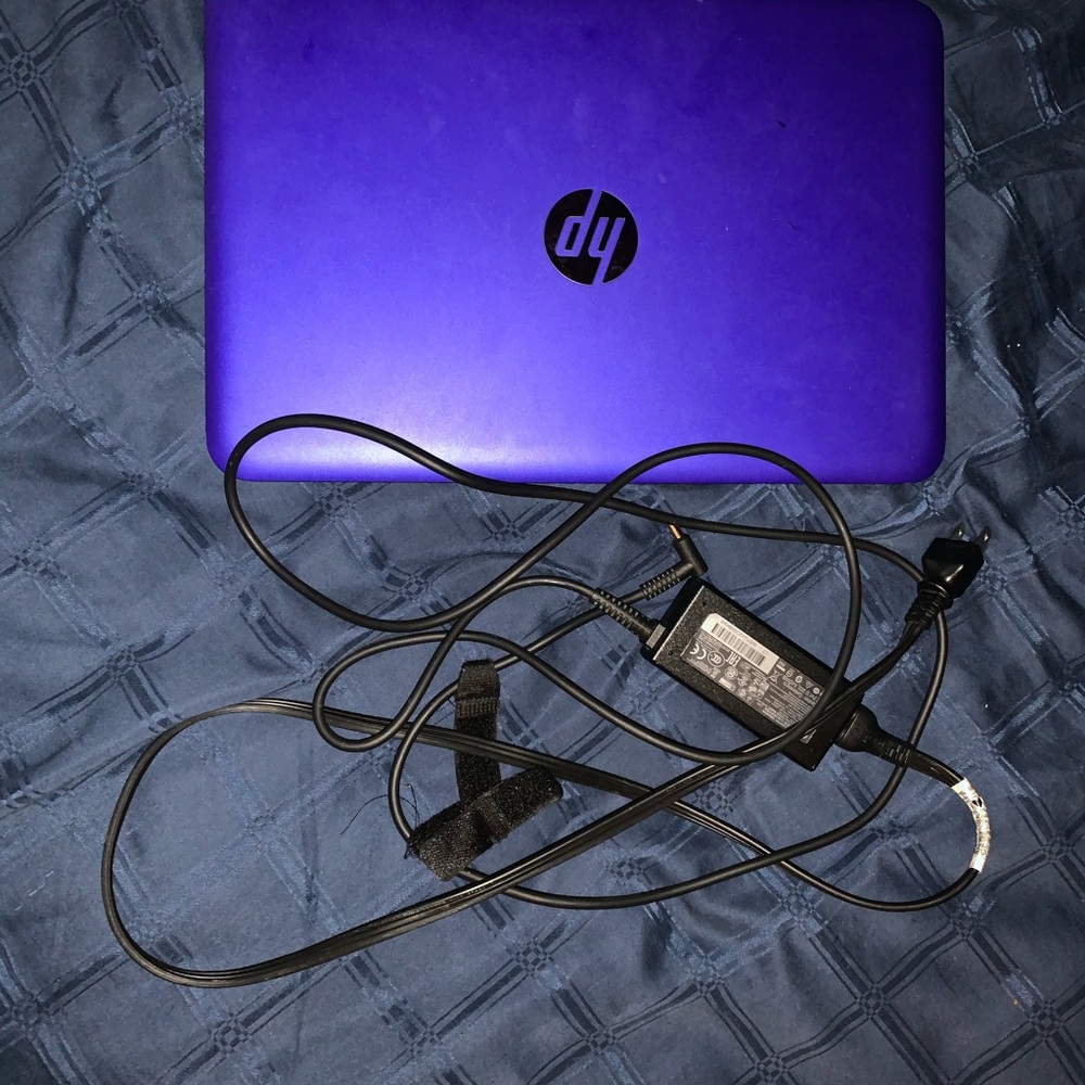 I am selling an HP notebook 13